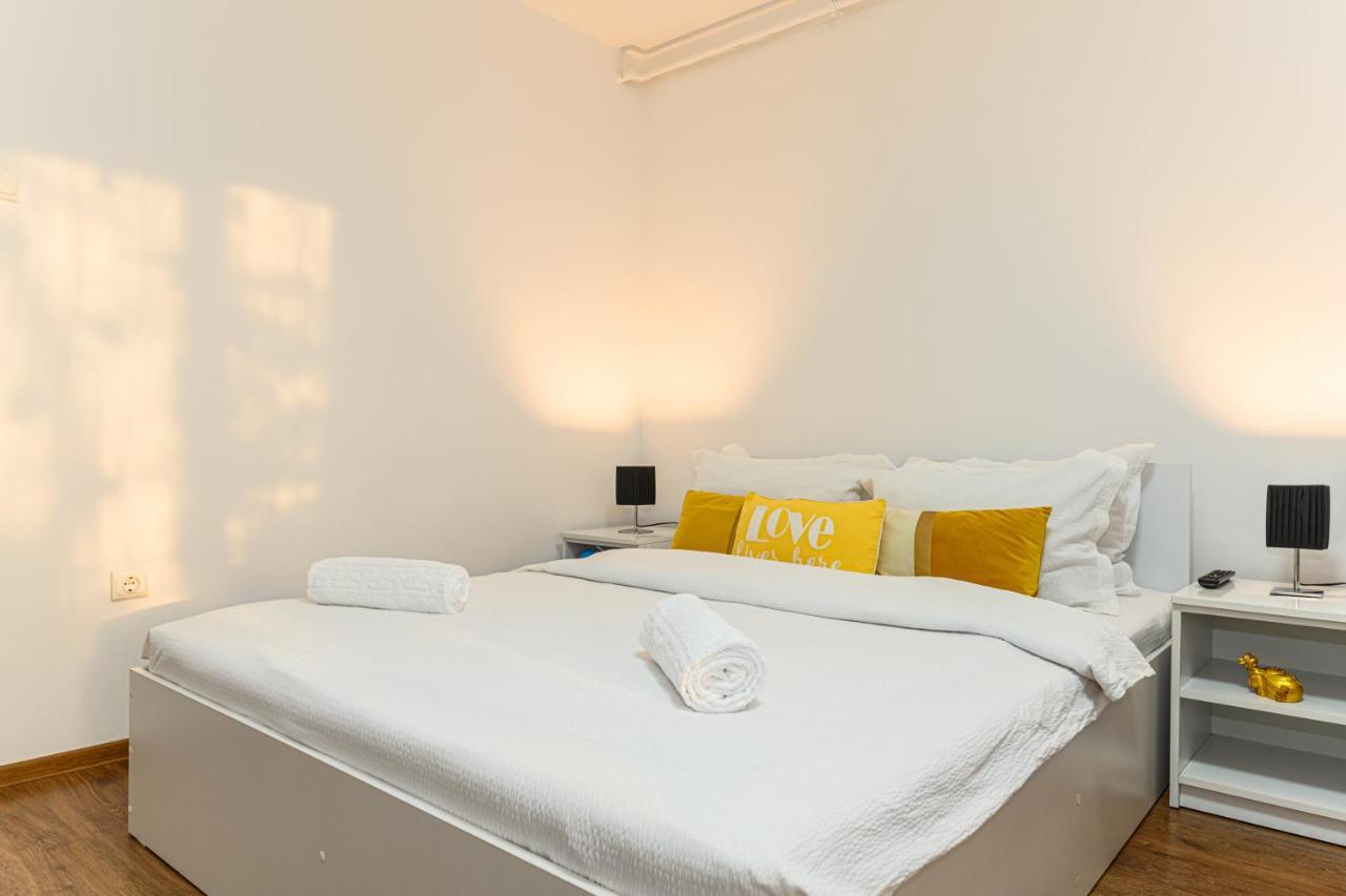 Jad - Family - Apartments & Studios Braşov Buitenkant foto