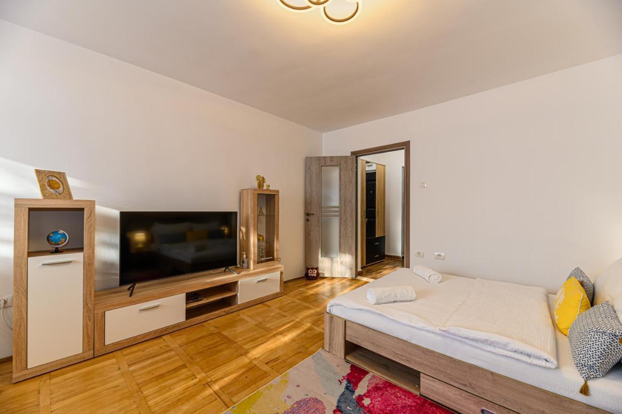 Jad - Family - Apartments & Studios Braşov Buitenkant foto
